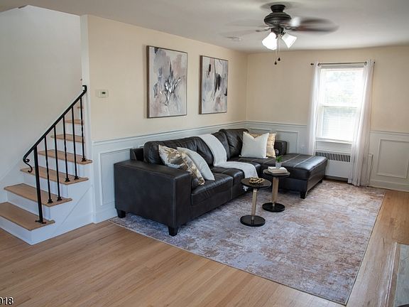 3rd image of 47 Stanley Ave