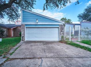 11350 Bandlon Dr, Houston, TX 77072