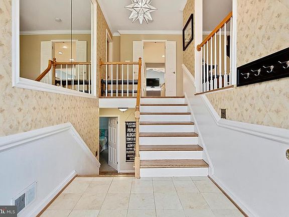2nd image of 3327 Prince William Dr