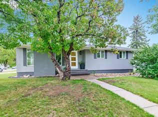 10 Sullivan St #1A, Saskatoon, SK S7H 3G8