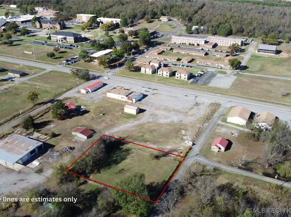 1201 W Rock Island Ave, Wilburton, OK 74578