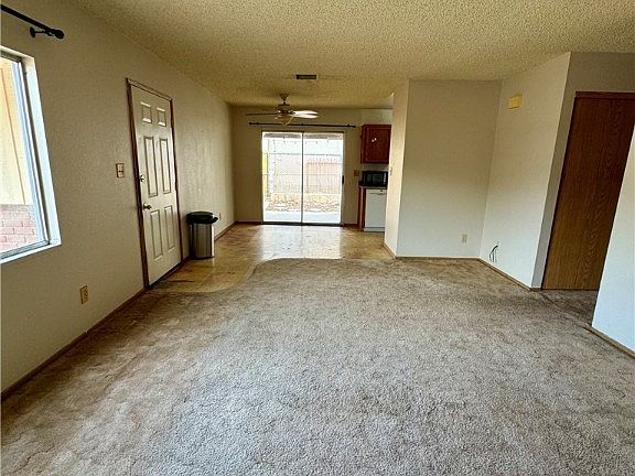 4th image of 3555 Gloria Avenue