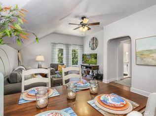 2213 NE Victorian Ln, Bainbridge Island, WA 98110