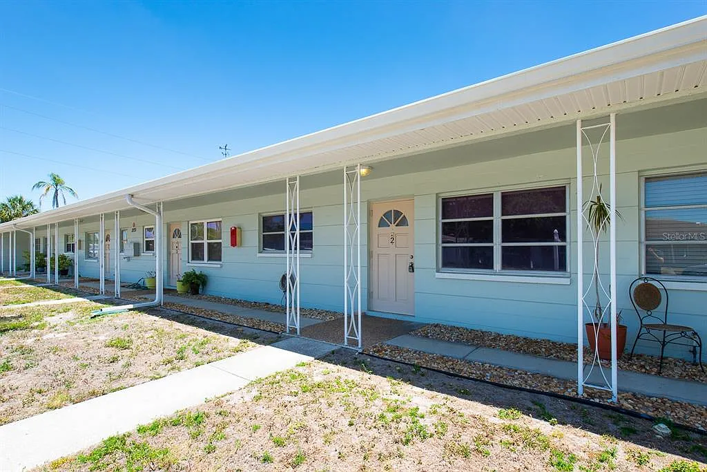 2 bed, 1.0 bath, 805 sqft, $1,550 — Photo 4
