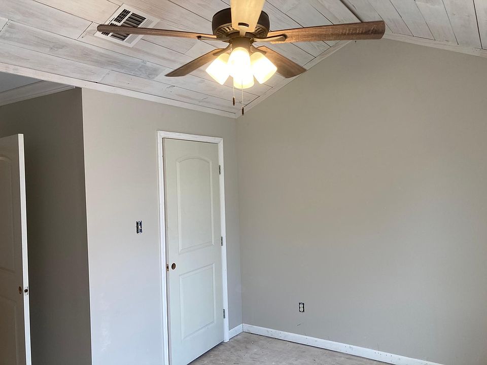 1st image of 105 Saint Ferdinand Pl #A