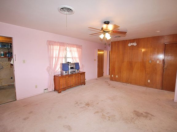 4th image of 1307 S Houston Ave