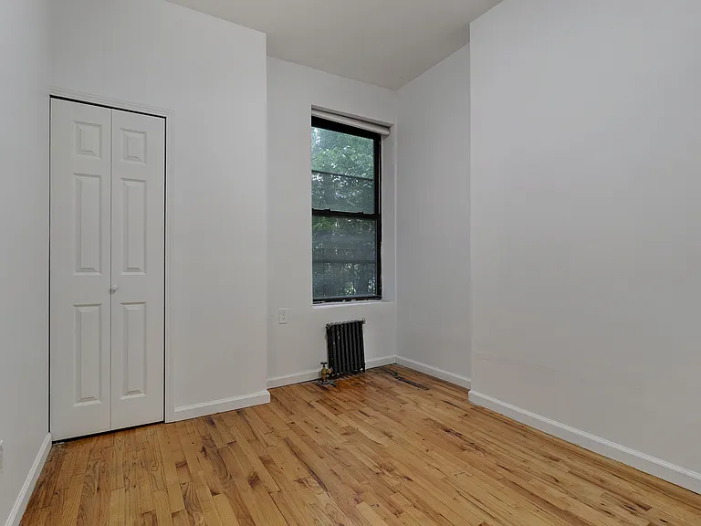 334 W 47th St #2-A — Photo 10