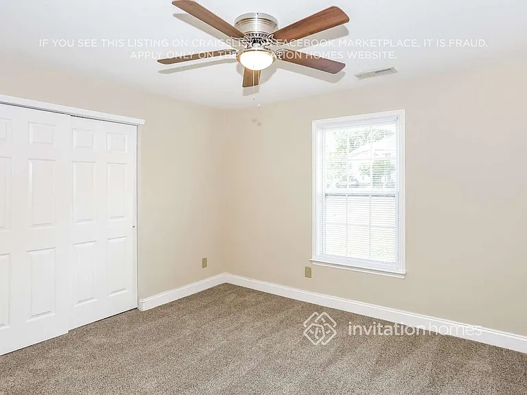956 Littleton Dr — Photo 16