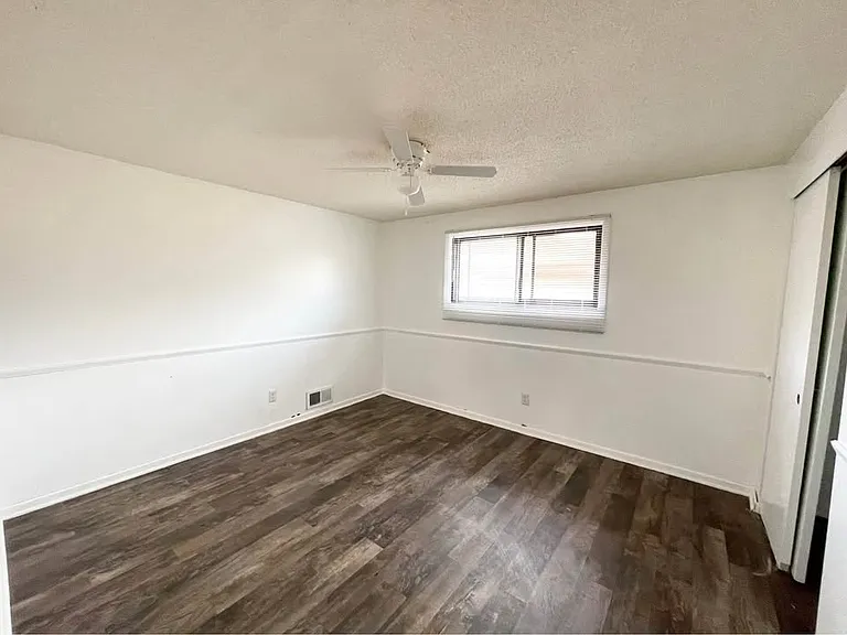 4669 Monroe St NE — Photo 6