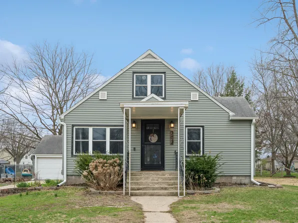 702 6th Ave, Erie, IL 61250