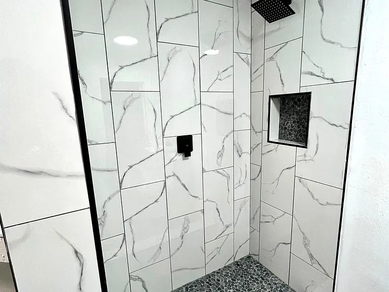 2107 Garvey Dr — Photo 16