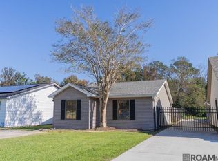 30570 Fairway View Dr, Denham Springs, LA 70726