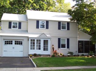 221 Harding Rd, Scotch Plains, NJ 07076