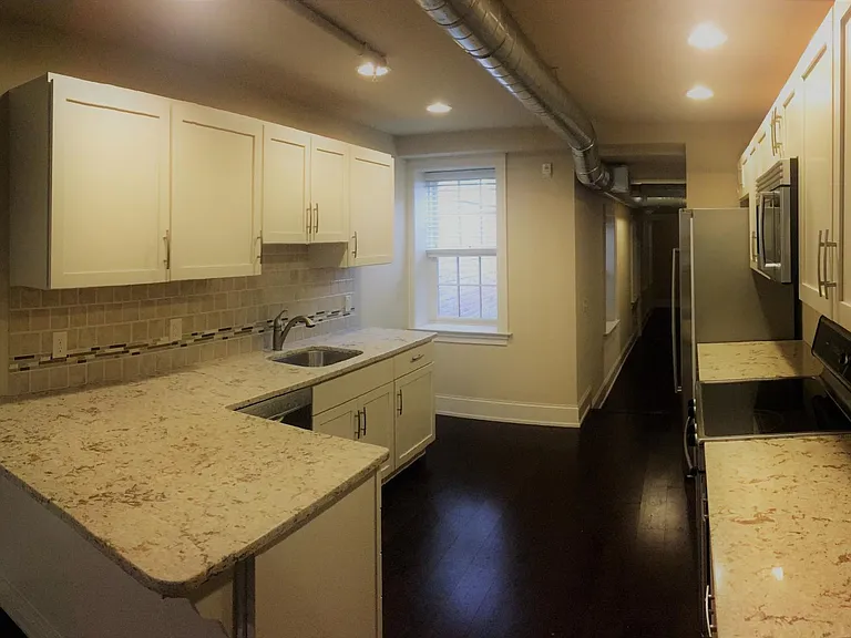 221 E King St #2 — Photo 7