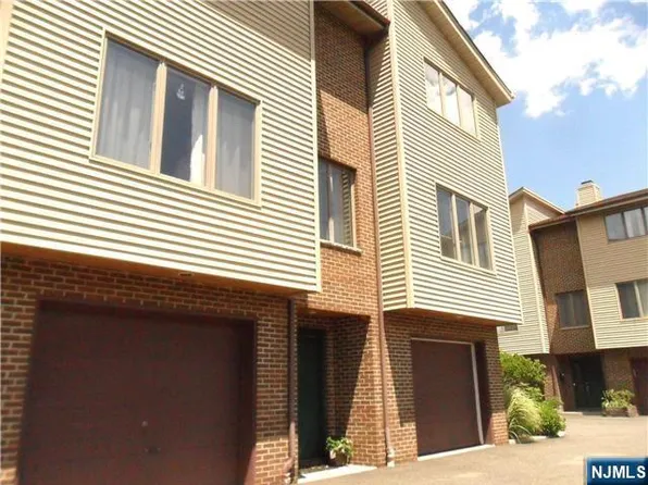 34 Piermont Rd APT 3, Tenafly, NJ 07670