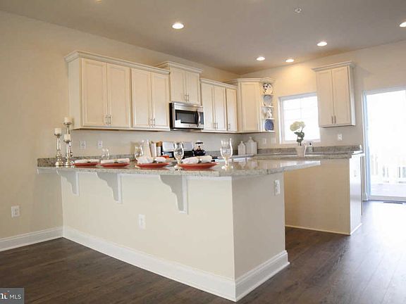 5th image of 408 Ocracoke Way