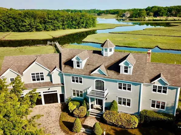 266 Gannett Rd, Scituate, MA 02066