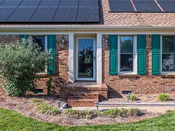 3rd image of 1301 Grenadier Ct