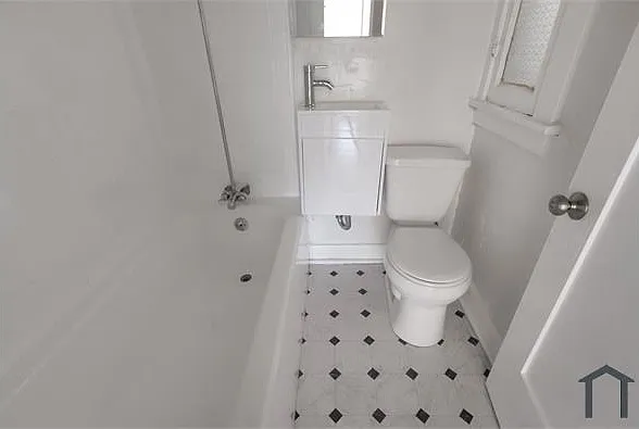 4309 S Main St #101 — Photo 17