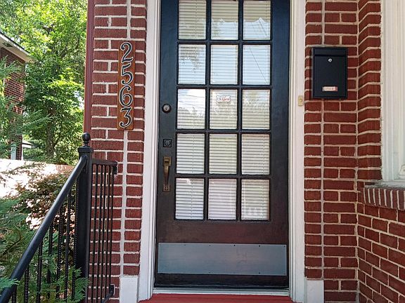 2nd image of 2563 Myra St #1