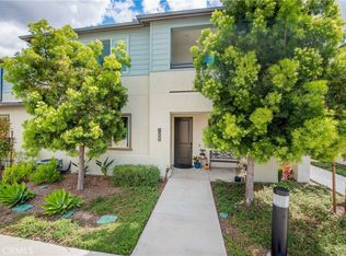 7003 Citron Ln, Cypress, CA 90630