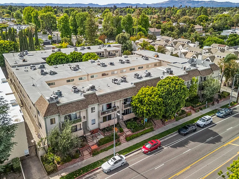 5055 Coldwater Canyon Ave #217 — Photo 6