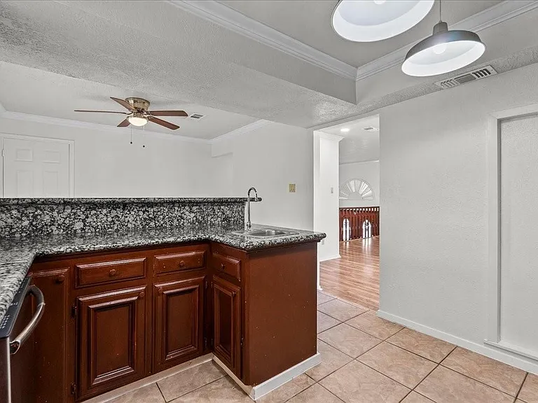 430 W Redway Ln — Photo 43