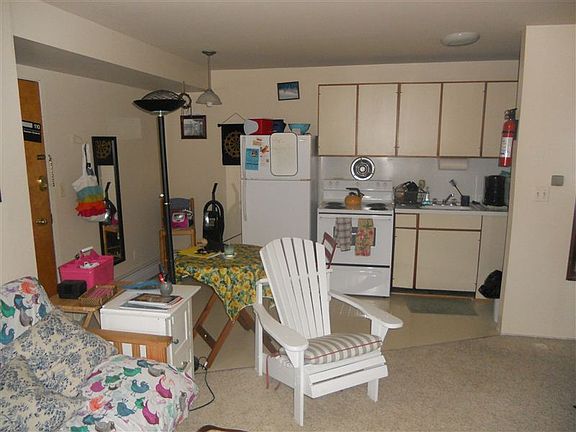 #13 - Living Room/Kitchen