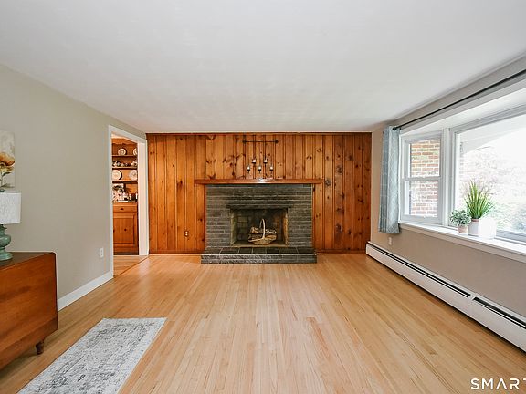 4th image of 50 Perry Road