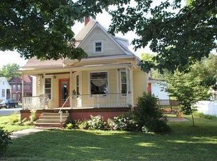 937 Santa Fe St, Atchison, KS 66002