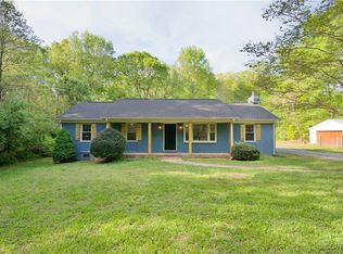4712 Powhatan Lakes Rd, Powhatan, VA 23139