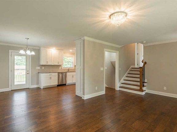 5th image of 4905 Tulip Ave NW