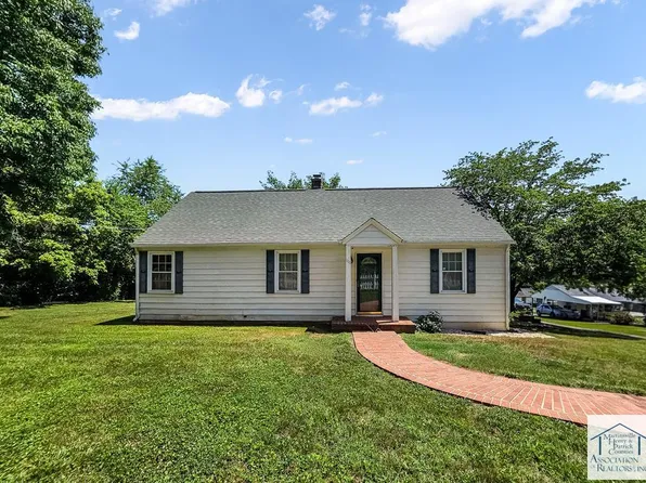 111 Eanes St, Martinsville, VA 24112