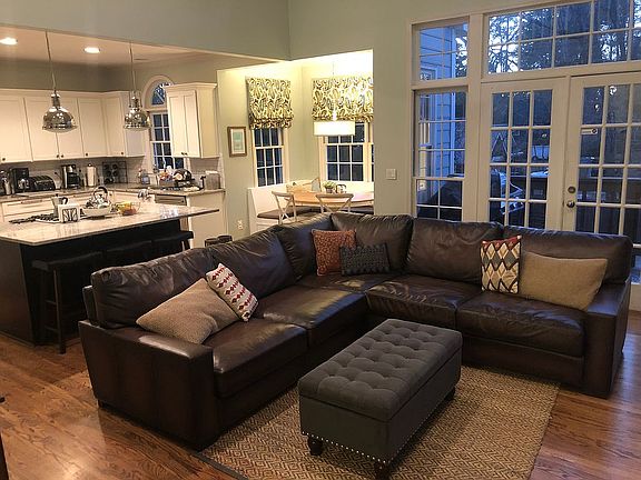 5th image of 3747 Ashford Pt NE