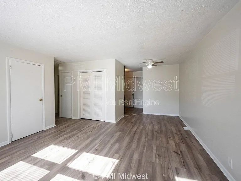 3146 Asbury St — Photo 5