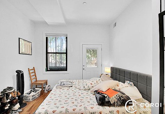5th image of 86 Chauncey St #2