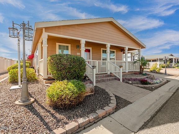 3rd image of 10960 N 67TH Avenue #110