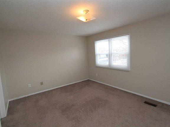 5th image of 4431 Lee Dr