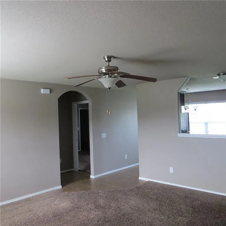 5306 Southwest Regent Road - 1 — Photo 3
