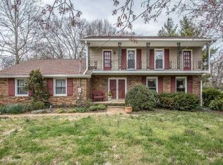 1303 Gen Macarthur Dr, Brentwood, TN 37027