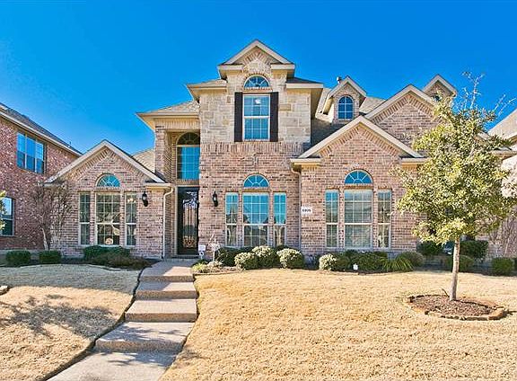 2nd image of 6809 Pecan Chase Ln