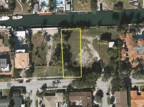 1101 NE 83rd St, Miami, FL 33138