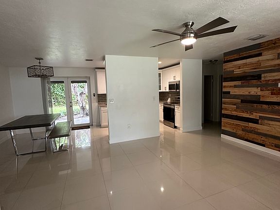 3rd image of 9841 Dominican Dr #A