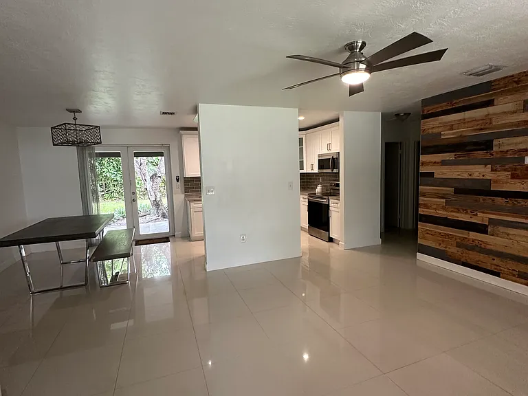 9841 Dominican Dr — Photo 3
