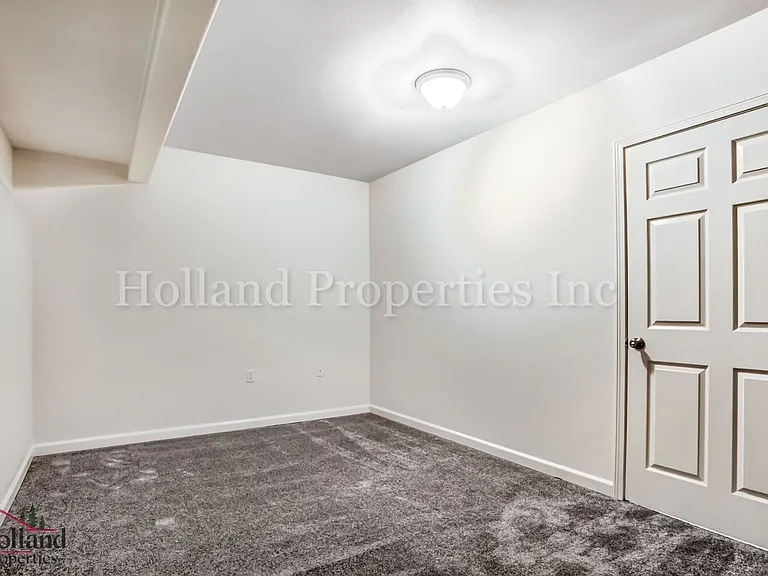 16028 SW Gage Ln — Photo 8