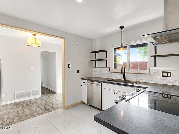 4th image of 1773 Weston Cir