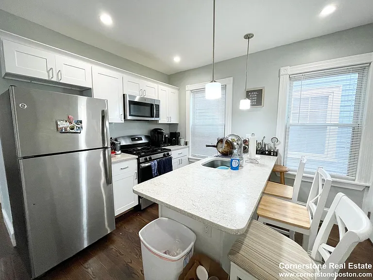 147 Boston St #1H — Photo 2