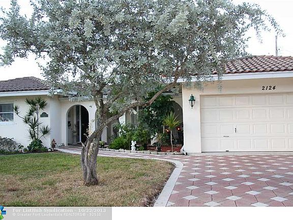 2nd image of 2124 NE 59th Pl