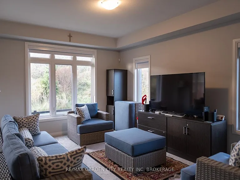 4552 Portage Rd #20 — Photo 6