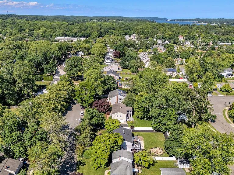 53 Field Ave — Photo 40